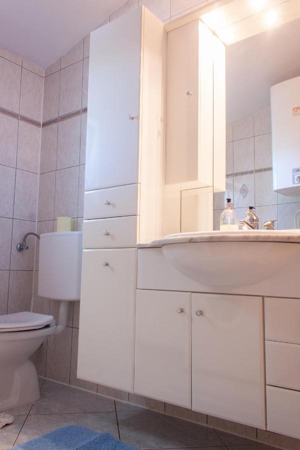 Marcel Apartment Mit Meerblick Trogir Exterior photo