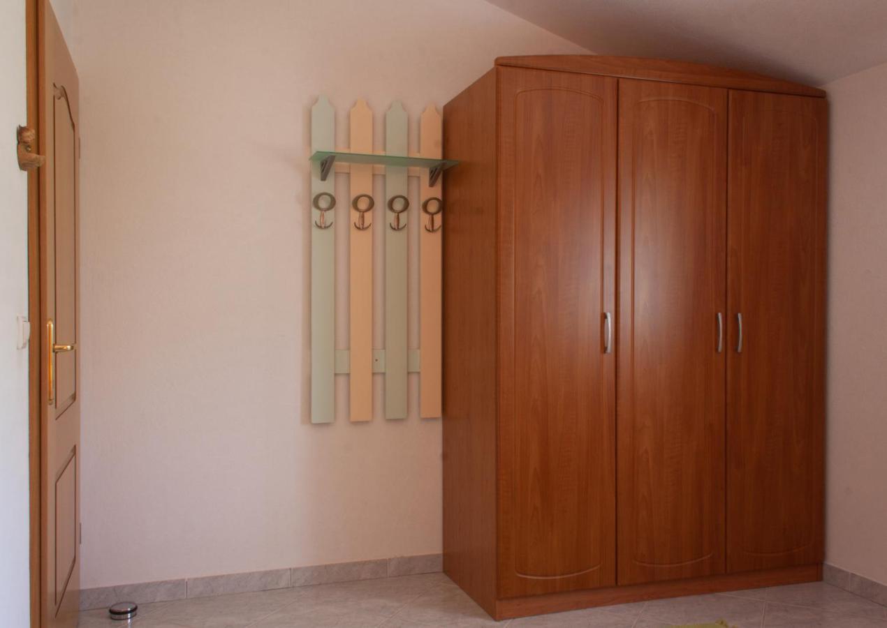 Marcel Apartment Mit Meerblick Trogir Exterior photo
